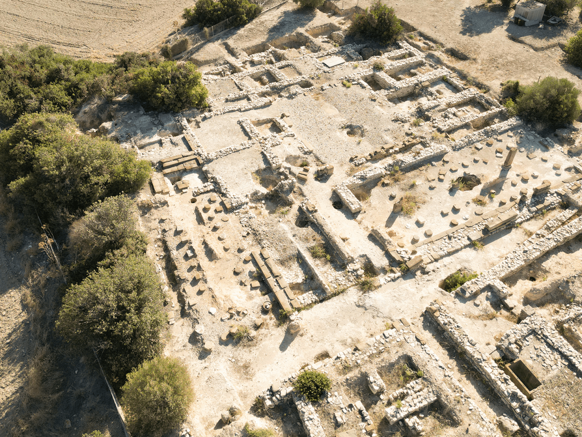 Kalavasos – Ayios Dhimitrios: a major Late Cypriot urban&nbsp;city